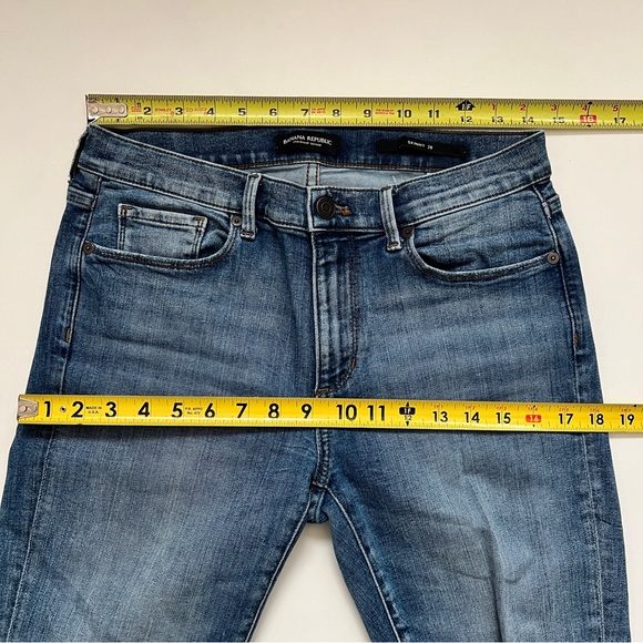 Banana Republic Mid Rise Destruct Skinny Jeans - Picture 11 of 12